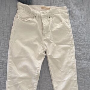 LEVIS WHITE JEANS